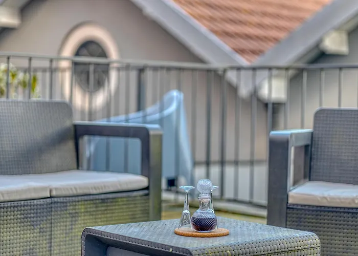 Apartament Formosa Patio With Free Parking